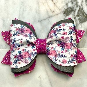 Handpicked Flowers Oakley Bow